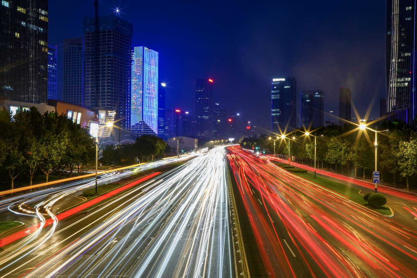 台湾夜场招聘,台湾夜总会招聘,台湾KTV招聘模特日结工资